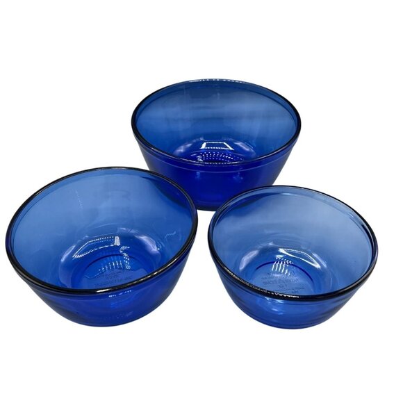 3 Anchor Hocking Cobalt Blue Glass Nesting Mixing Bowls 1 Qt 1.5 Qt and 2.5 Qt - Picture 1 of 9